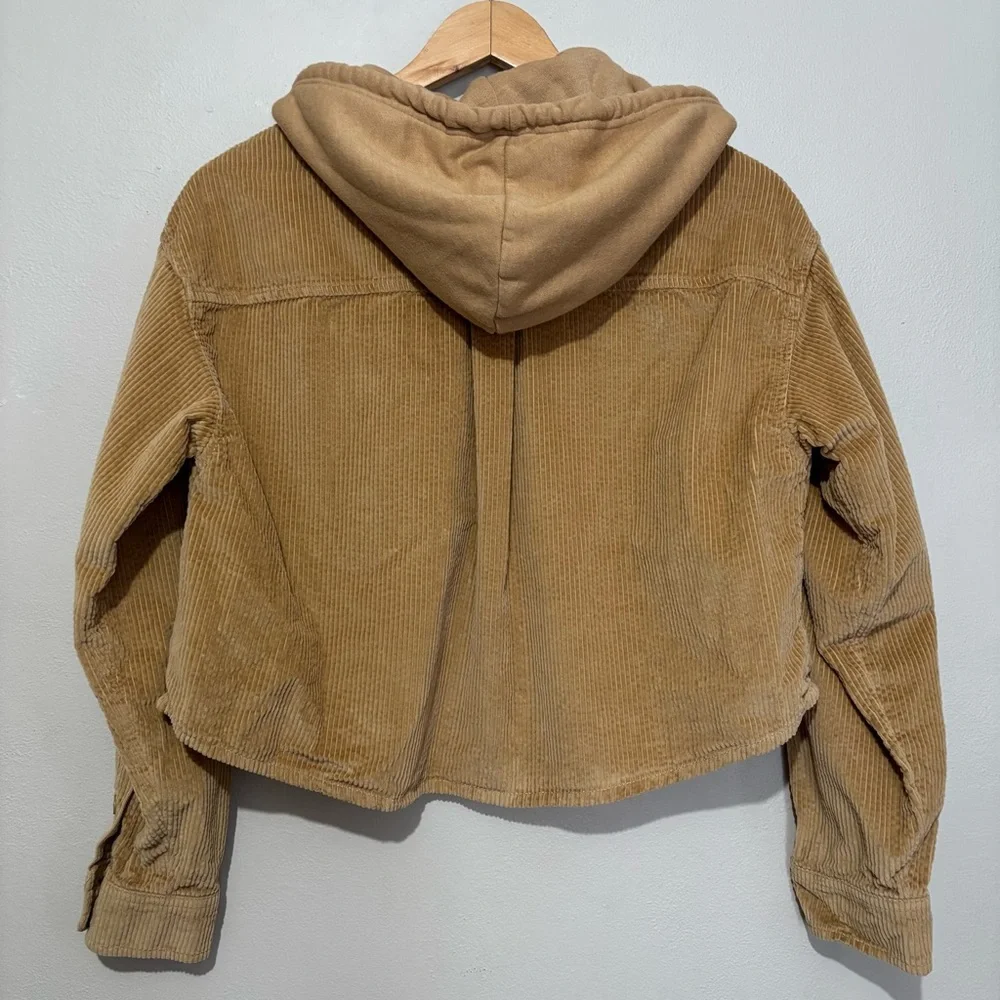 American Eagle Cropped Corduroy Button-Up Hooded Shirt Jacket Size Medium - Picture 11 of 13